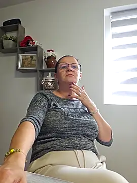 KristenVega online show from September 2025 12:09:02 PM