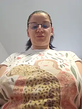 KristenVega online show from October 2025 06:53:02 AM