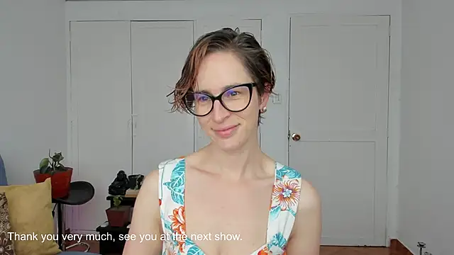 cuddlingbunny online show from October 2025 03:56:02 PM