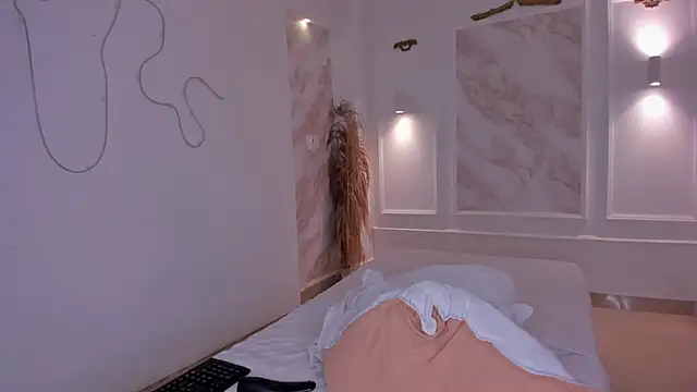 Snapshot of NastassjaCandy chatting on October 2025 06:48:01 PM NastassjaCandy online show from October 2025 06:48:01 PM