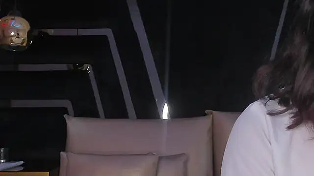 DaraBeckett online show from October 2025 11:41:02 AM