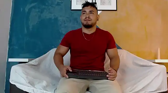 Snapshot of BrianMalonee chatting on January 2025 01:47:02 PM BrianMalonee online show from January 2025 01:47:02 PM