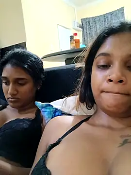 Indianqueen03 online show from October 2025 08:48:02 PM