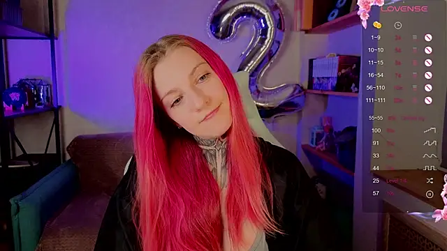 Snapshot of Roxy_____ chatting on October 2025 09:13:01 PM Roxy online show from October 2025 09:13:01 PM