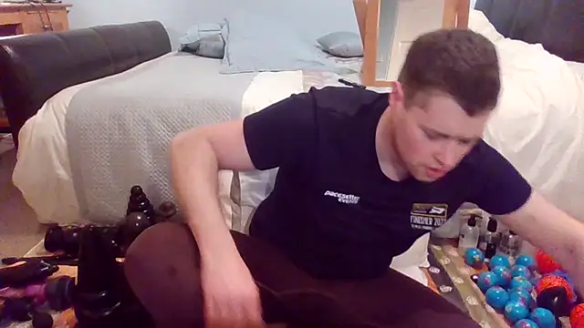 Snapshot of AnalLove1990 chatting on November 2025 01:39:01 AM AnalLove1990 online show from November 2025 01:39:01 AM