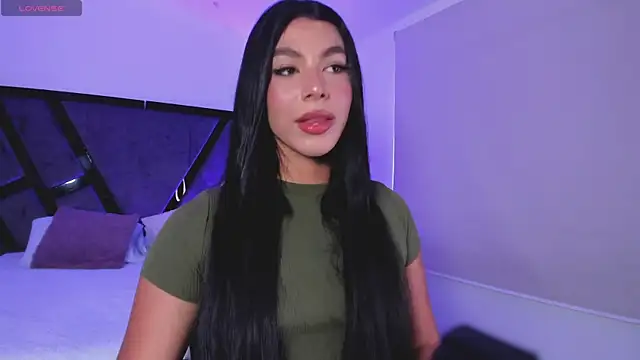 Snapshot of IsabelleFoxx_ chatting on October 2025 09:37:01 PM IsabelleFoxx online show from October 2025 09:37:01 PM