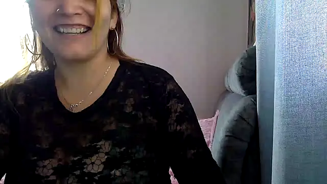 Snapshot of tara_rios chatting on December 2024 07:36:01 PM tara rios online show from December 2024 07:36:01 PM