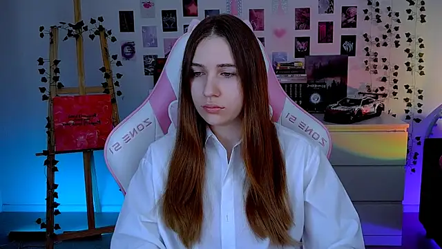 Snapshot of AliceCharmy chatting on October 2025 05:28:01 AM AliceCharmy online show from October 2025 05:28:01 AM