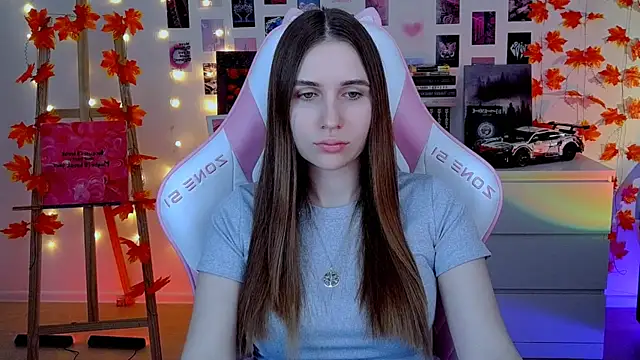 Snapshot of AliceCharmy chatting on November 2025 06:14:01 AM AliceCharmy online show from November 2025 06:14:01 AM