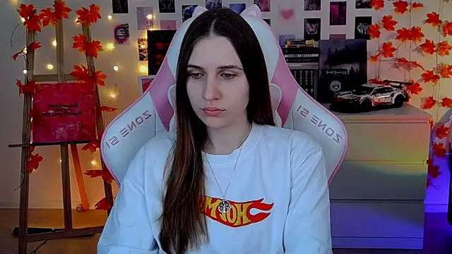 Snapshot of AliceCharmy chatting on November 2025 06:46:01 AM AliceCharmy online show from November 2025 06:46:01 AM