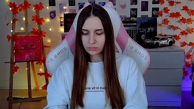 Snapshot of AliceCharmy chatting on November 2025 07:29:01 AM AliceCharmy online show from November 2025 07:29:01 AM