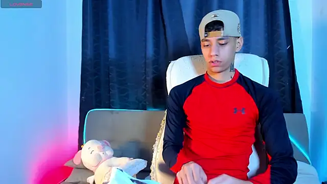 Josep Davies online show from December 2024 11:16:01 PM