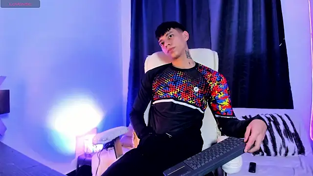 Josep Davies online show from January 2025 11:14:02 PM