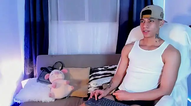 Josep Davies online show from February 2025 02:14:01 AM