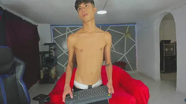 oliverhot2005 online show from January 2025 04:26:01 AM