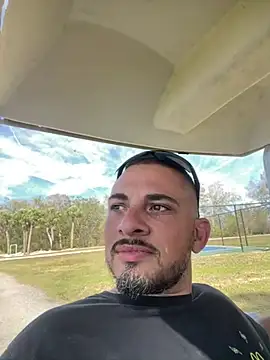 Snapshot of OmegaAlphaOne chatting on January 2025 04:17:01 PM OmegaAlphaOne online show from January 2025 04:17:01 PM