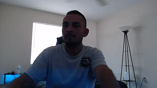 Snapshot of OmegaAlphaOne chatting on October 2025 05:01:01 PM OmegaAlphaOne online show from October 2025 05:01:01 PM