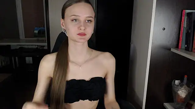 Snapshot of _Sansa_stark_ chatting on March 2025 02:44:02 PM  Sansa stark  online show from March 2025 02:44:02 PM