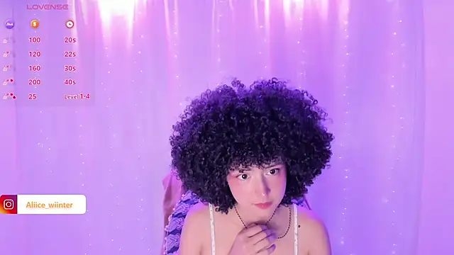 Alice winter  online show from February 2025 09:09:01 PM