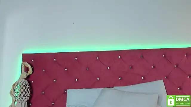 Ruth harvey  online show from December 2024 06:22:02 PM