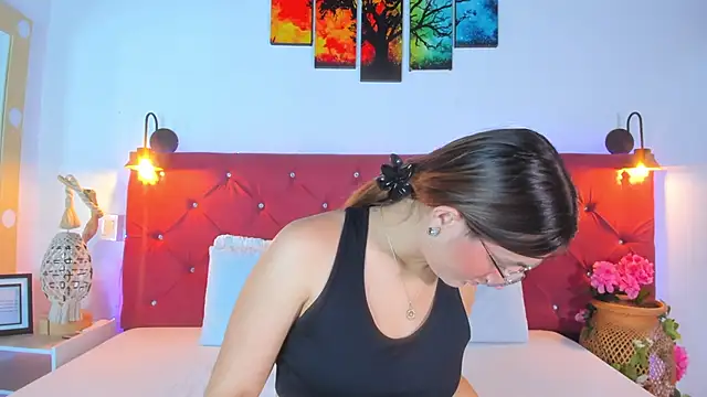 Ruth harvey  online show from September 2025 01:26:02 PM