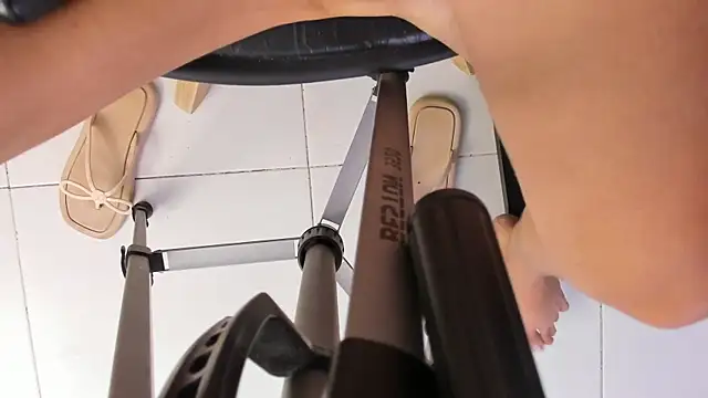 Dakotagloss online show from October 2025 09:48:01 PM