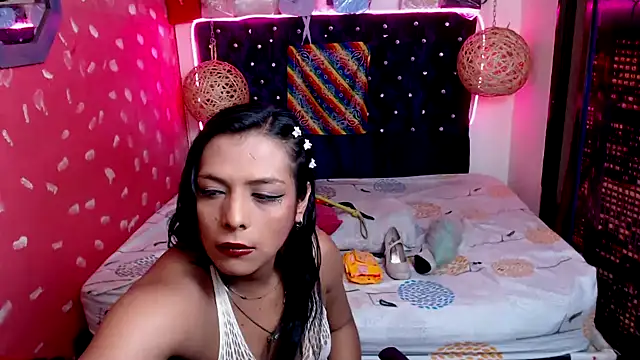 EmilyTsSweet online show from January 2025 10:48:01 PM