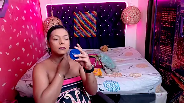 EmilyTsSweet online show from February 2025 02:44:02 PM