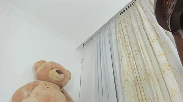 Alex Keit online show from October 2025 03:38:02 PM