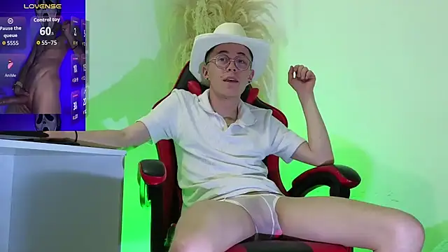 Elian Cooper online show from September 2025 01:07:02 AM