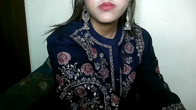 Snapshot of Princess_noorjahan chatting on March 2025 09:48:02 PM Princess noorjahan online show from March 2025 09:48:02 PM