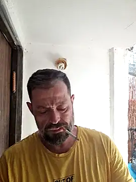 Snapshot of zefside42 chatting on November 2025 12:47:01 PM zefside42 online show from November 2025 12:47:01 PM