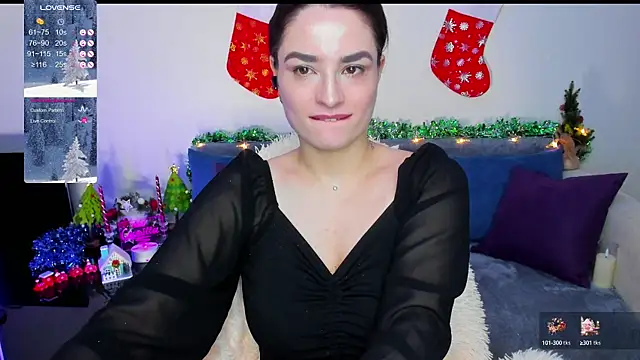 Snapshot of Camilla__one__ chatting on December 2024 05:44:01 AM Camilla one online show from December 2024 05:44:01 AM