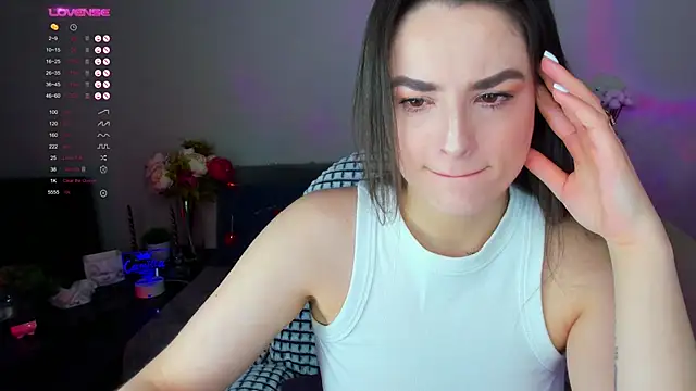 Snapshot of Camilla__one__ chatting on February 2025 01:57:01 AM Camilla one online show from February 2025 01:57:01 AM