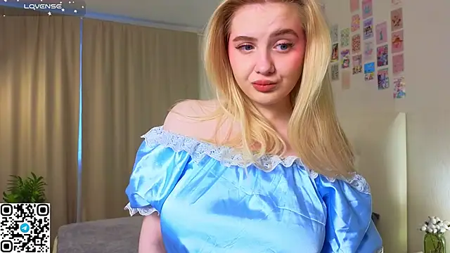 Snapshot of oliviabr0wn0 chatting on November 2025 02:11:02 AM oliviabr0wn0 online show from November 2025 02:11:02 AM