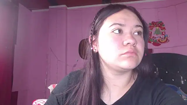 NikkiRous  online show from March 2025 12:32:02 PM