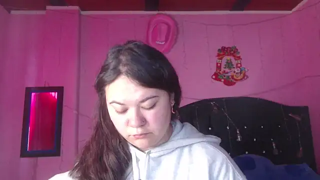 NikkiRous  online show from October 2025 12:47:01 PM