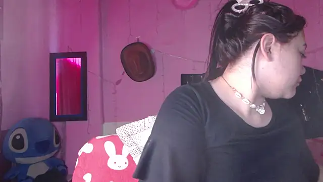 NikkiRous  online show from November 2025 01:10:02 PM