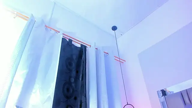 Emily Gil1 online show from January 2025 05:10:02 PM