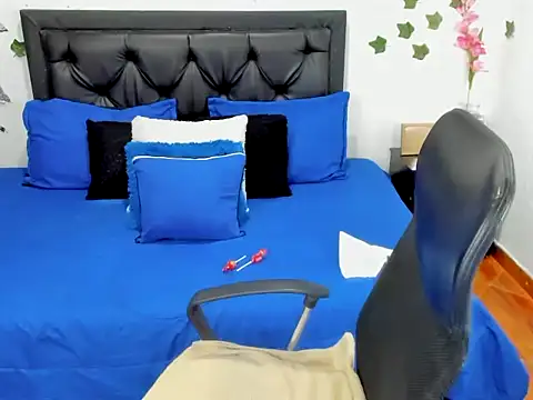 Snapshot of Violeta_stilll chatting on October 2025 06:38:02 PM Violeta stilll online show from October 2025 06:38:02 PM