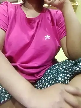 Snapshot of Im_Cute chatting on February 2025 10:09:02 PM Im Cute online show from February 2025 10:09:02 PM