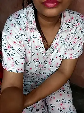 Im Cute online show from October 2025 06:38:02 PM