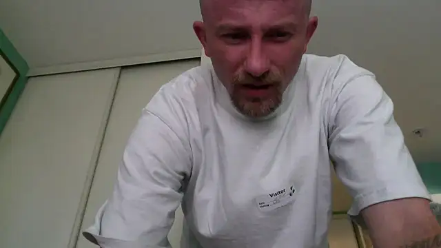 BIGWHITECOCKDOC36 online show from October 2025 11:24:02 PM