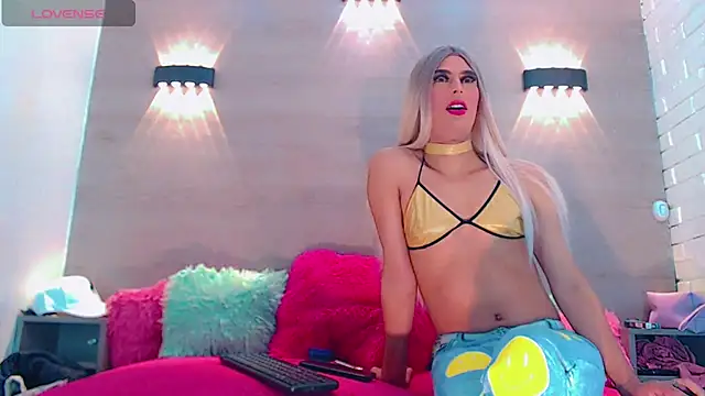 Daniela Pink  online show from February 2025 08:43:02 PM