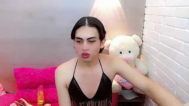 Daniela Pink  online show from September 2025 07:41:01 PM