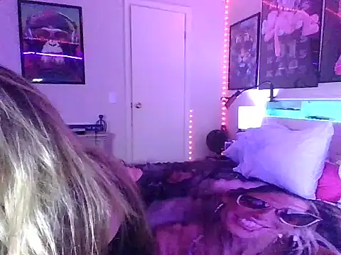 SarahStarr2020 online show from December 2024 06:44:01 AM