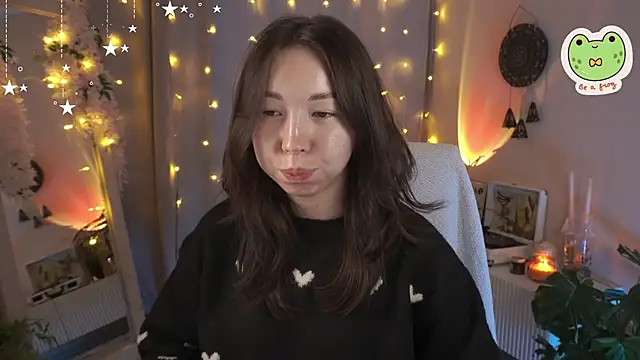 Snapshot of Sarah_Son chatting on October 2025 05:49:01 AM Sarah Son online show from October 2025 05:49:01 AM