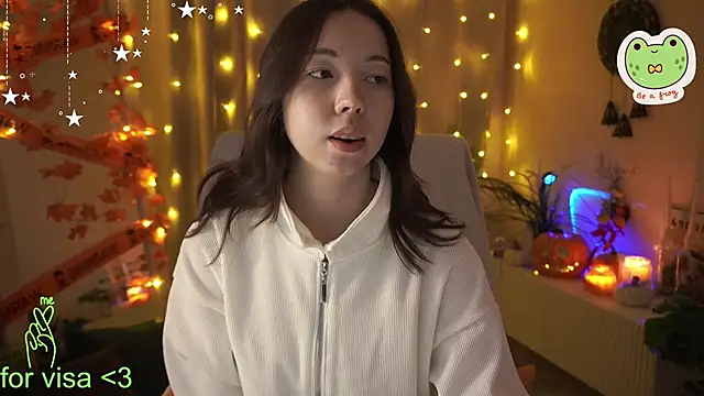 Snapshot of Sarah_Son chatting on October 2025 06:03:02 AM Sarah Son online show from October 2025 06:03:02 AM