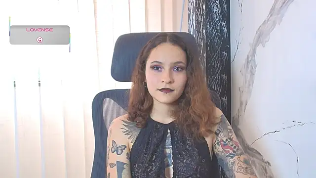 AnnyThompson  online show from March 2025 09:13:01 PM