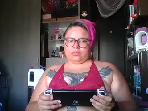 Snapshot of Anne_Noir chatting on October 2025 08:42:01 PM Anne Noir online show from October 2025 08:42:01 PM